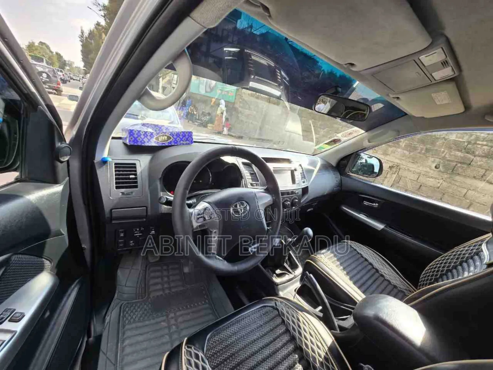 Toyota Hilux 2015 Gray
