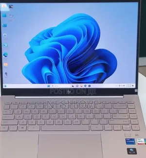 New Laptop HP Pavilion 14-ce3064st 16GB Intel Core i7 SSD 1T