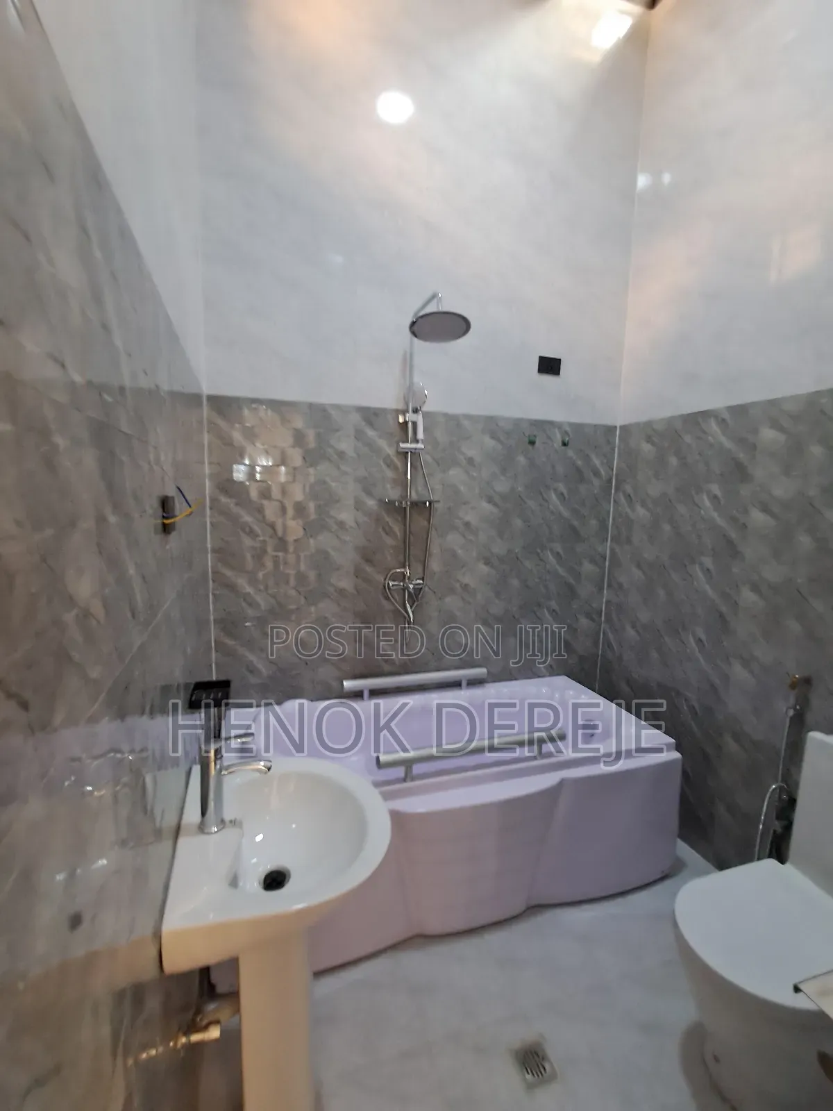 Furnished 4bdrm House in Oromia-Finfinne for sale