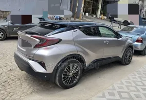 Toyota C-HR 2020 Gray