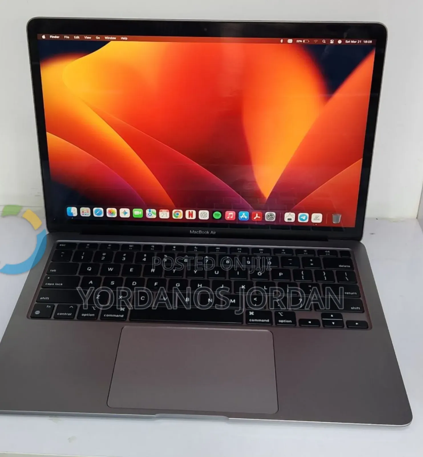 New Laptop Apple MacBook Air 2020 M1 8GB Apple M1 SSD 256GB