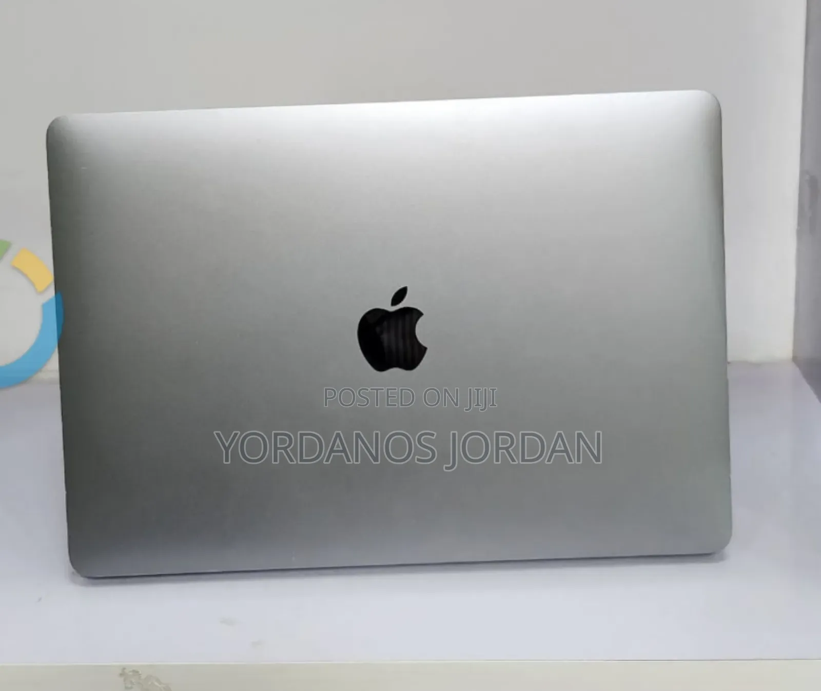 New Laptop Apple MacBook Air 2020 M1 8GB Apple M1 SSD 256GB