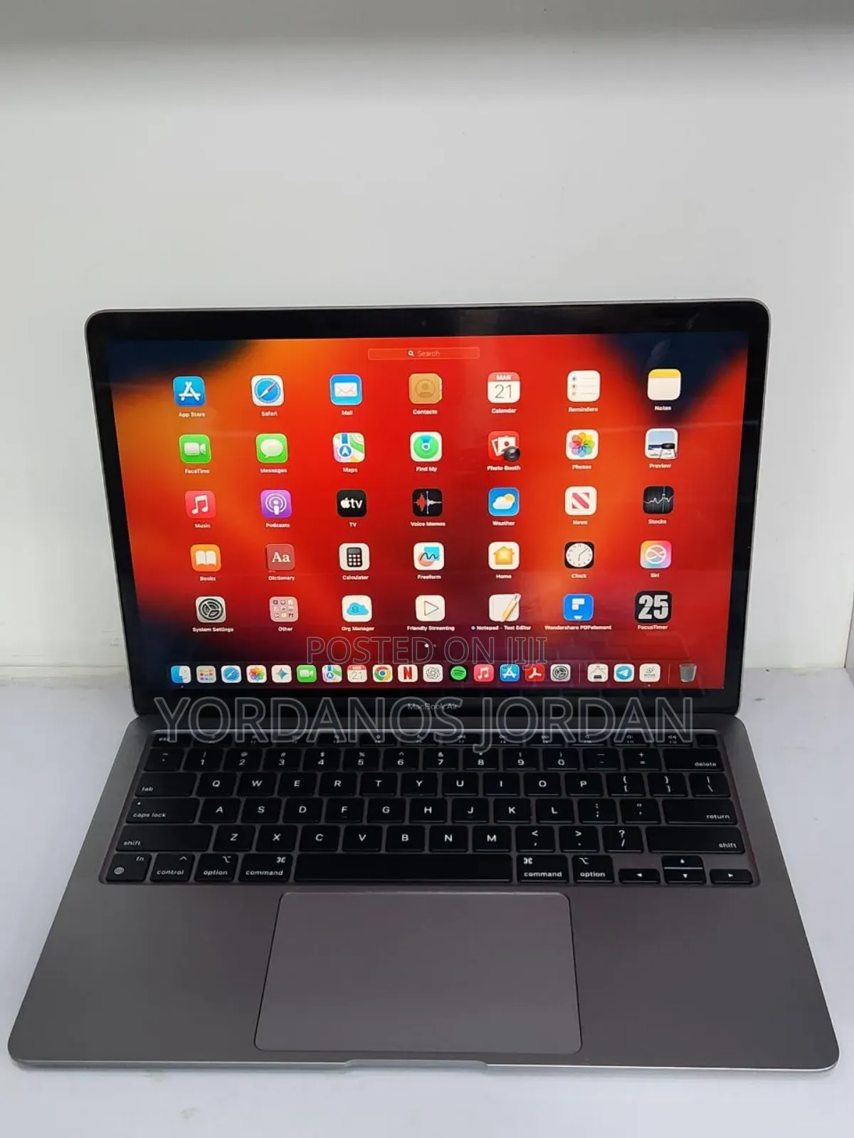 New Laptop Apple MacBook Air 2020 M1 8GB Apple M1 SSD 256GB