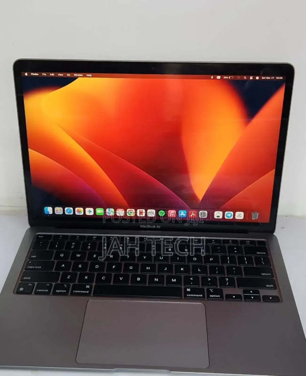 New Laptop Apple MacBook Air 2020 M1 8GB Apple M1 SSD 256GB