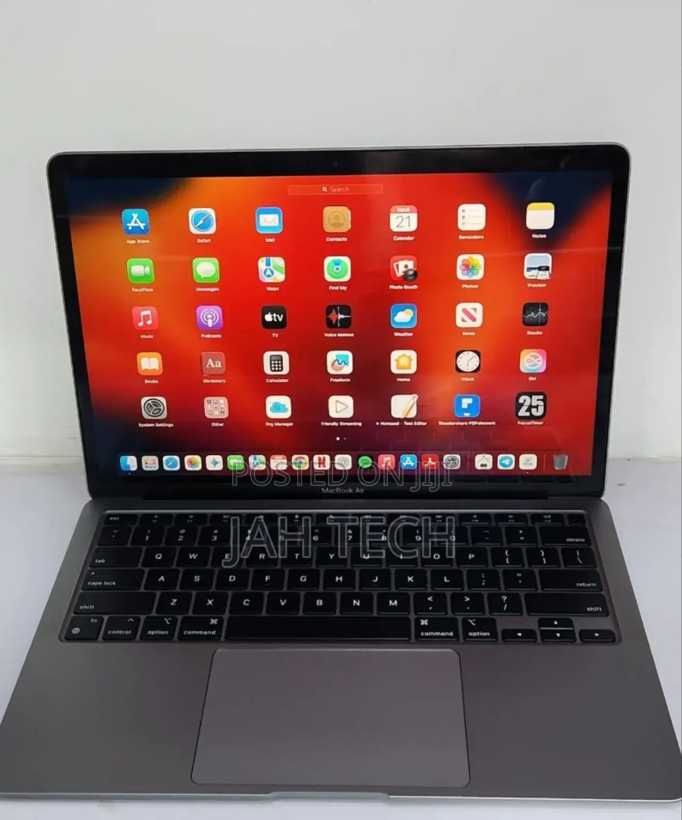 New Laptop Apple MacBook Air 2020 M1 8GB Apple M1 SSD 256GB