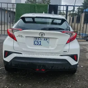 Toyota C-HR 2020 Ivory