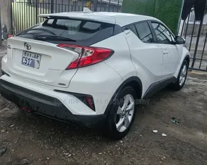 Toyota C-HR 2020 Ivory