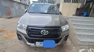Toyota Hilux 2020 Teal