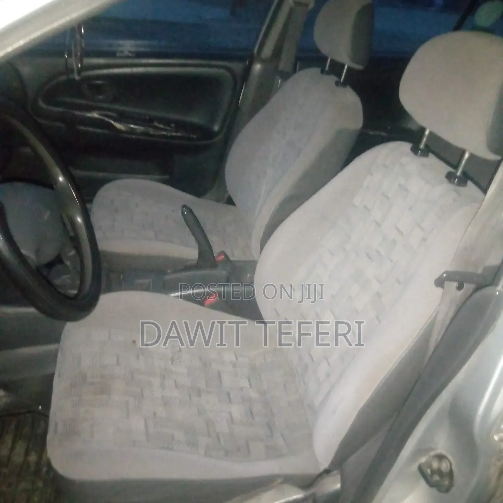 Mitsubishi Lancer 2000 Silver