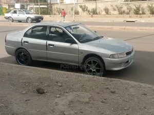 Mitsubishi Lancer 2000 Silver