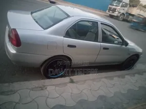 Mitsubishi Lancer 2000 Silver