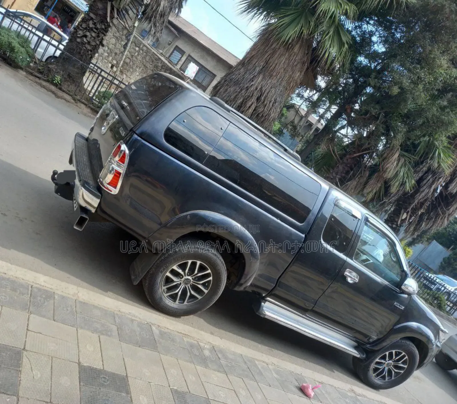Toyota Hilux 2014 Maroon