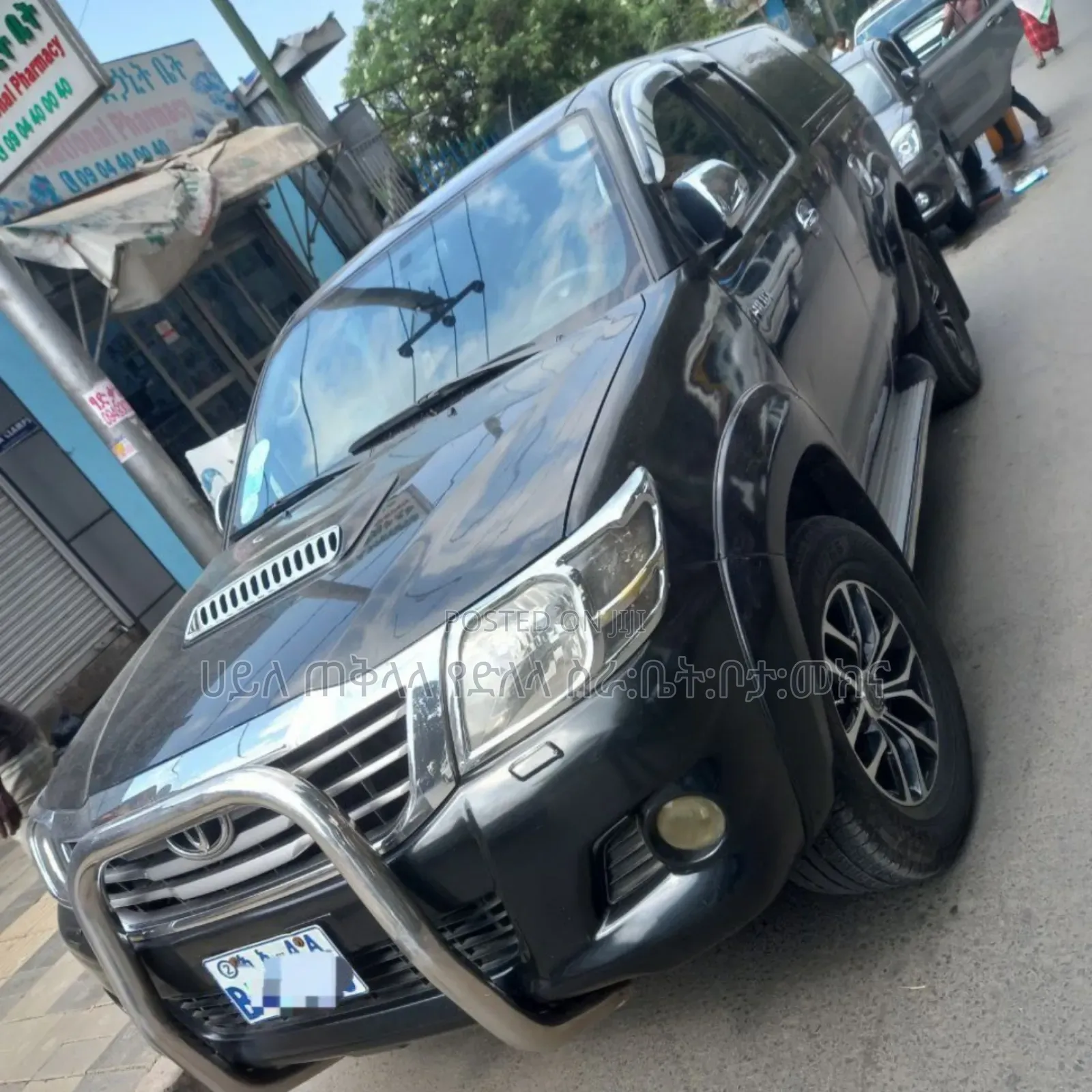 Toyota Hilux 2014 Maroon