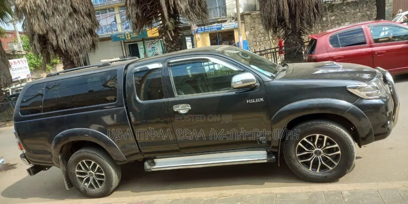 Toyota Hilux 2014 Maroon