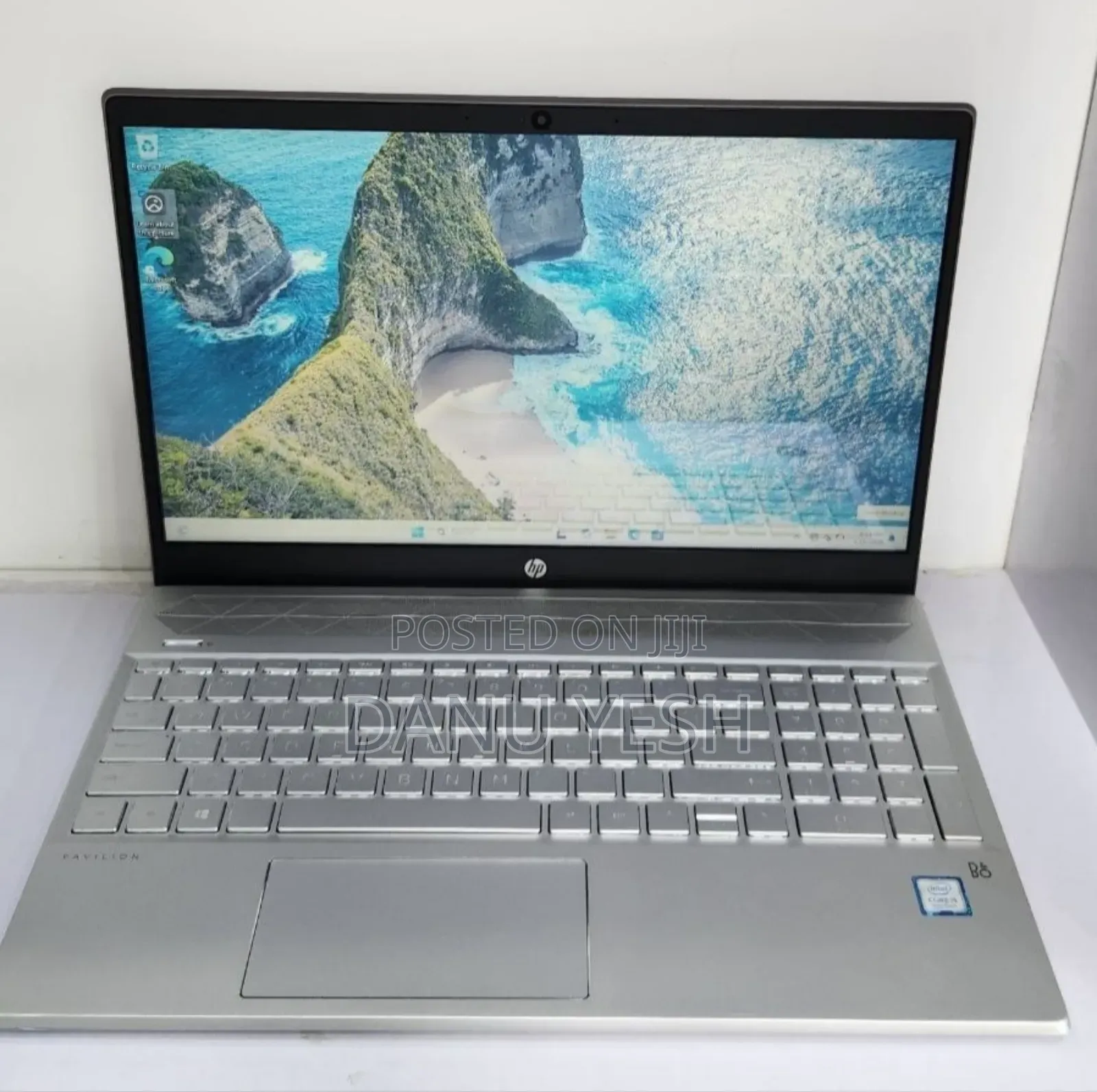 New Laptop HP Pavilion 15 12GB Intel Core i5 SSD 256GB
