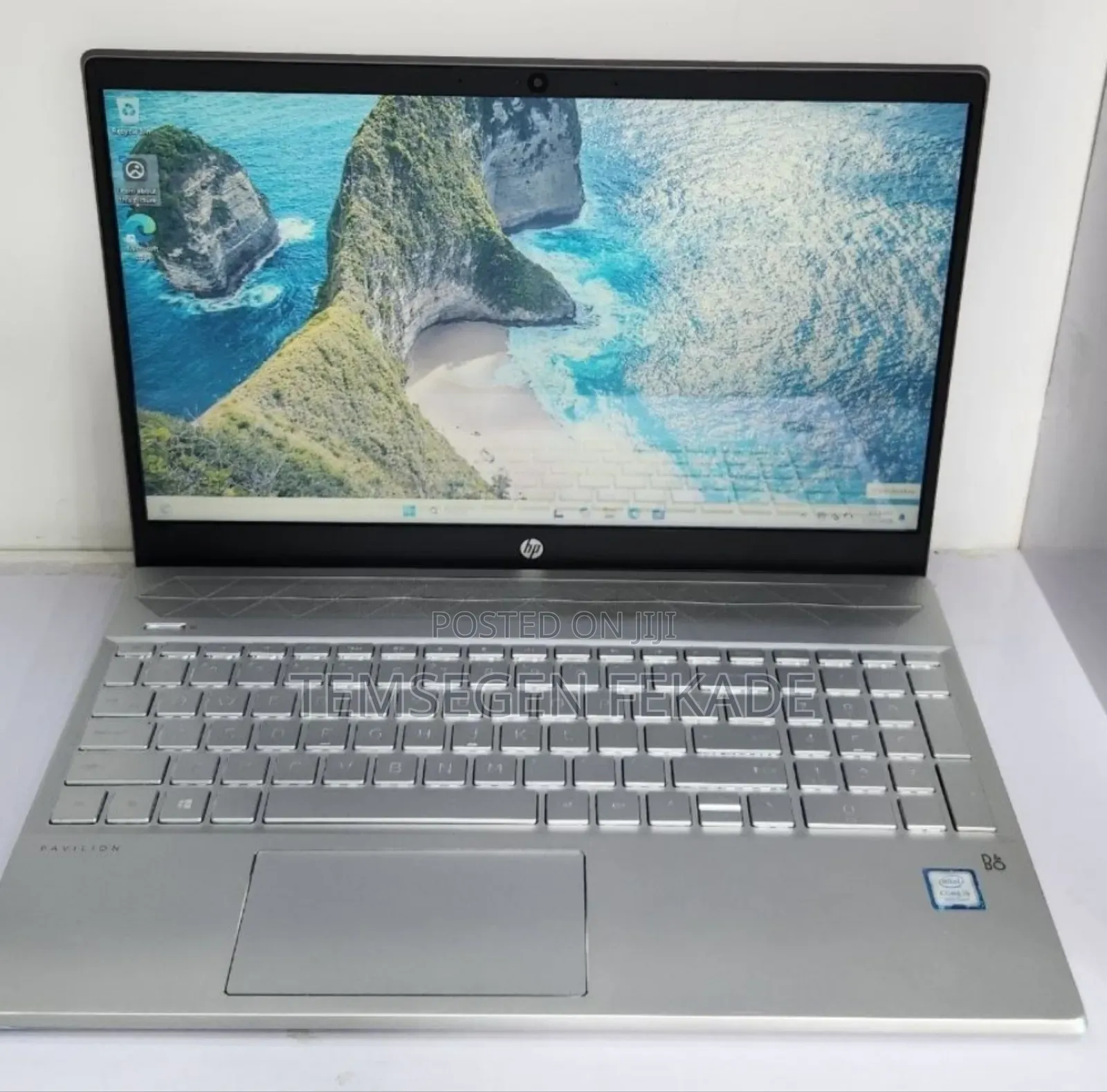 New Laptop HP Pavilion 15 12GB Intel Core i5 SSD 256GB