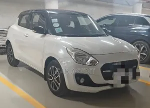 Suzuki Swift 2022 White
