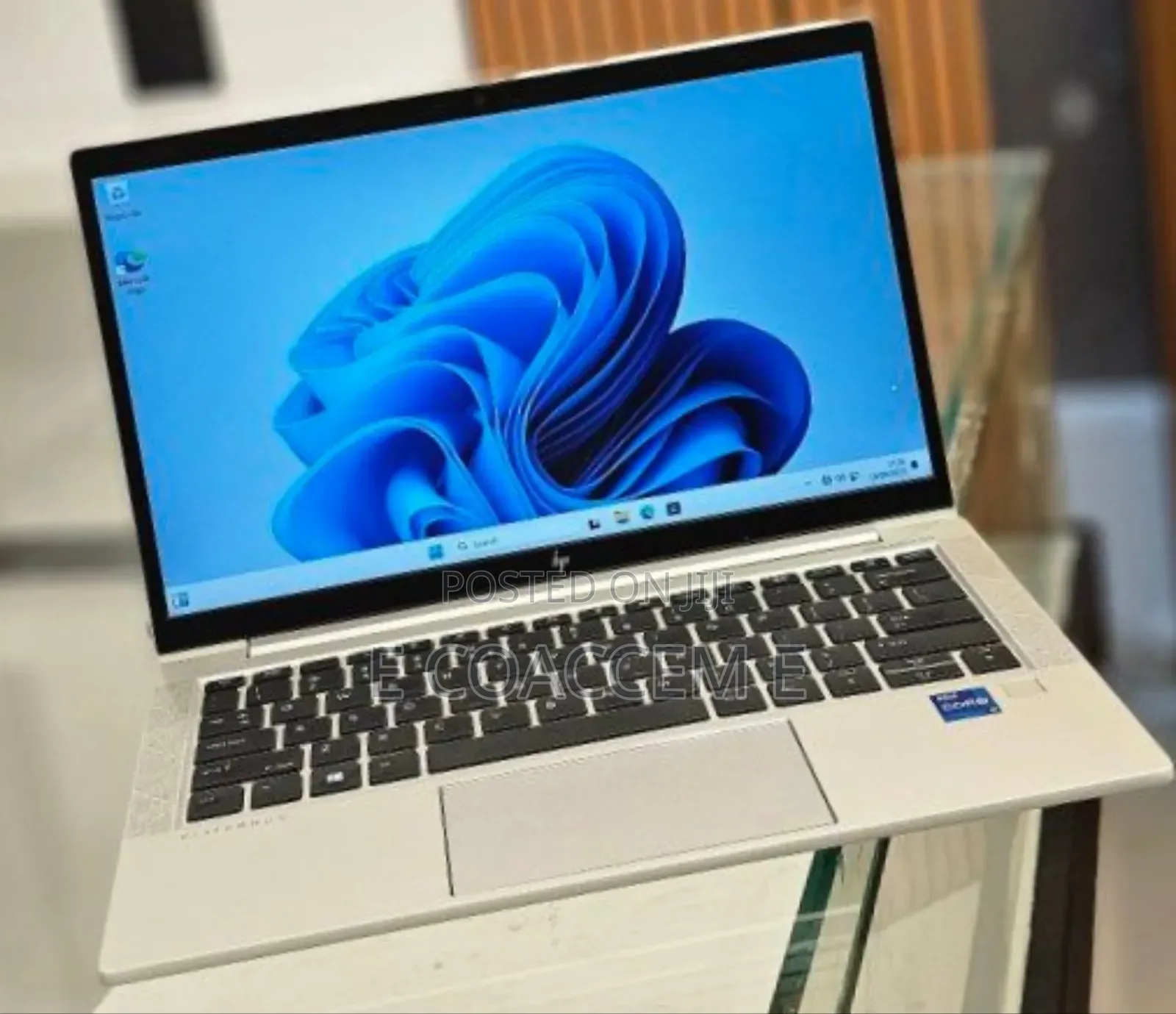 New Laptop HP EliteBook 830 G8 16GB Intel Core i7 SSD 512GB