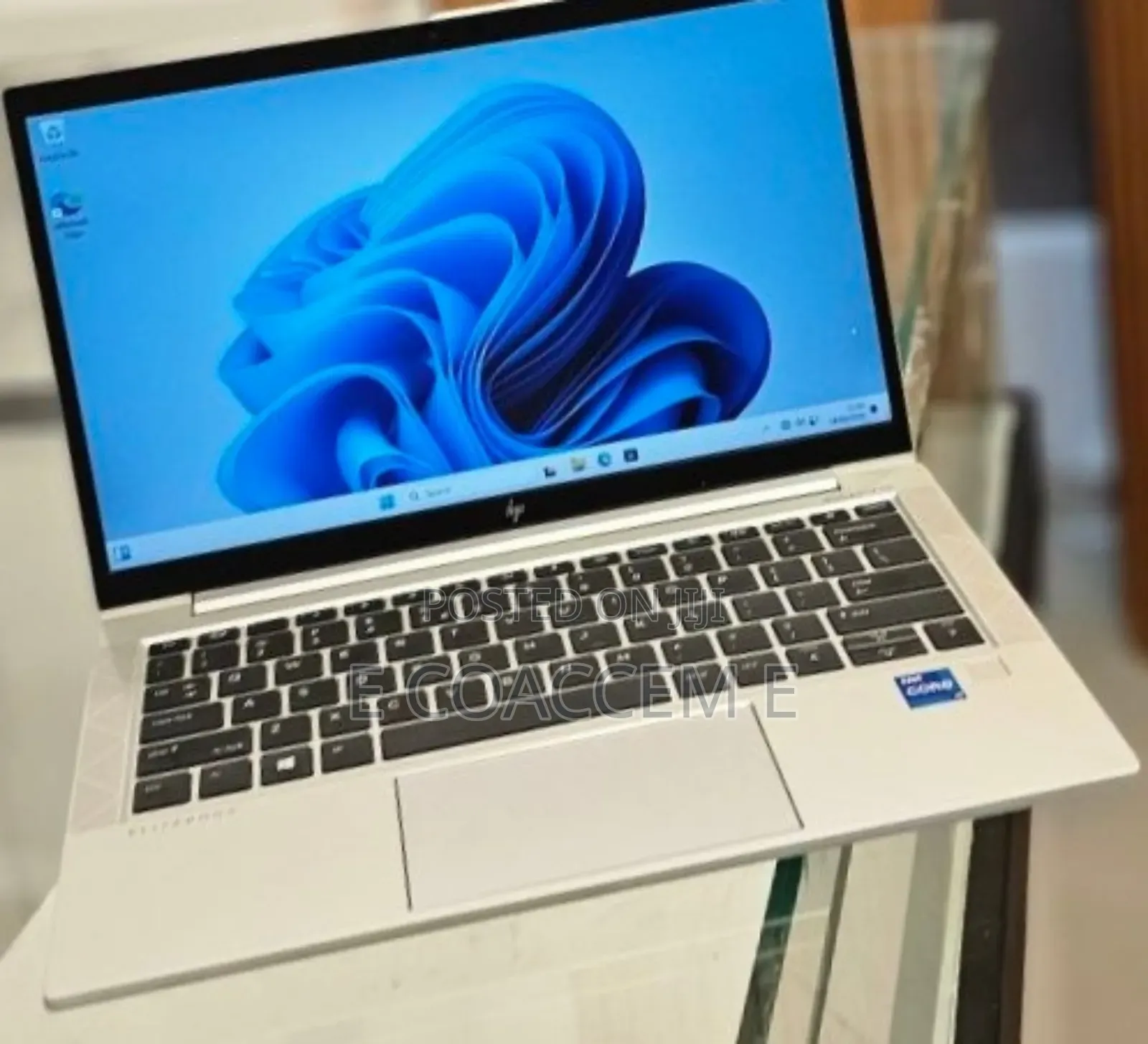 New Laptop HP EliteBook 830 G8 16GB Intel Core i7 SSD 512GB