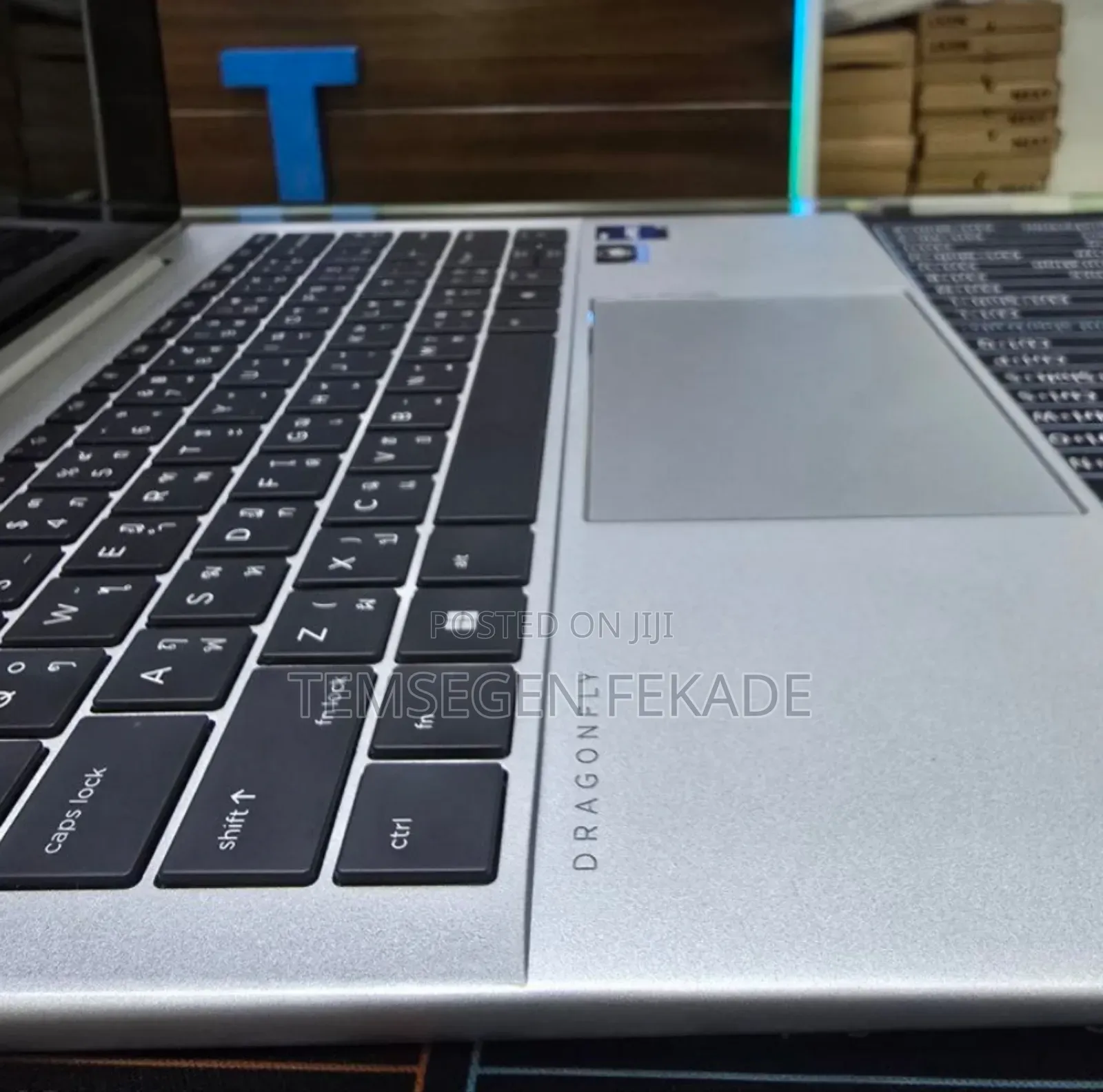 New Laptop HP Dragonfly Folio 16GB Intel Core i7 SSD 512GB