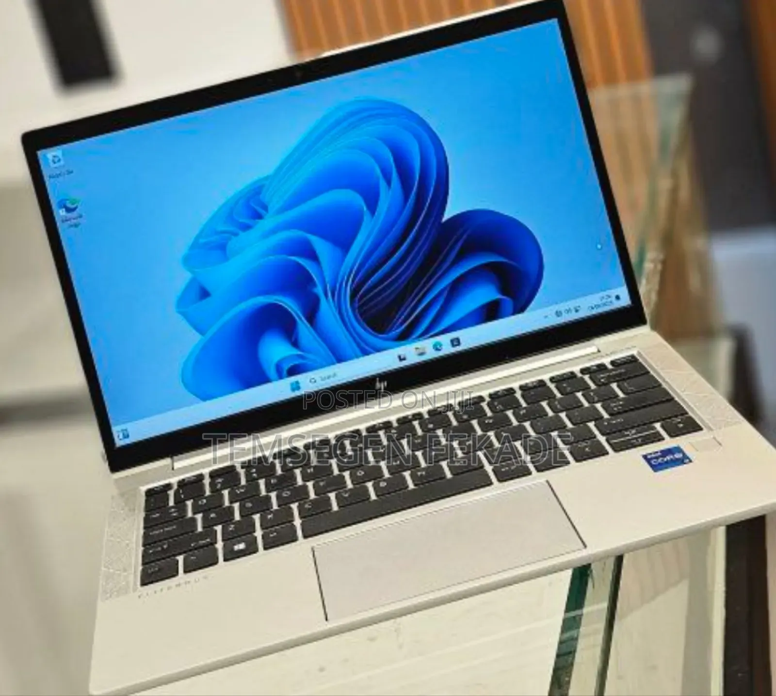 New Laptop HP EliteBook 830 G8 16GB Intel Core i7 SSD 512GB