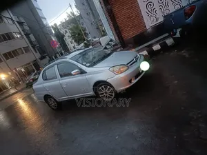 Toyota Platz 2005 Silver