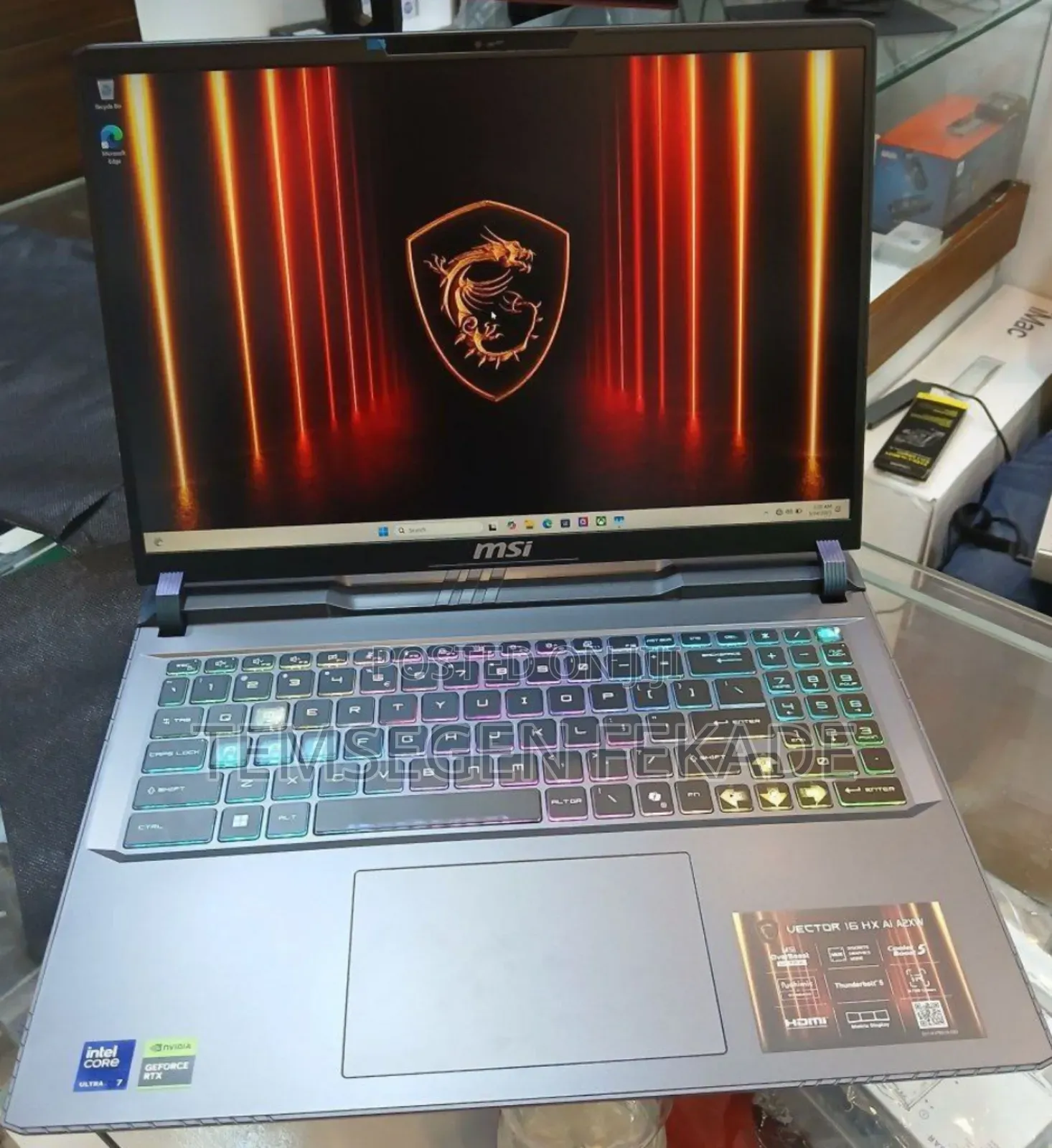 New Laptop MSI 16GB Intel Core Ultra 7 SSD 1T