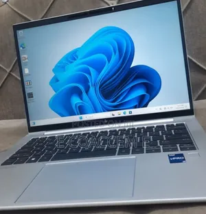 New Laptop HP EliteBook 840 G9 16GB Intel Core i7 SSD 512GB