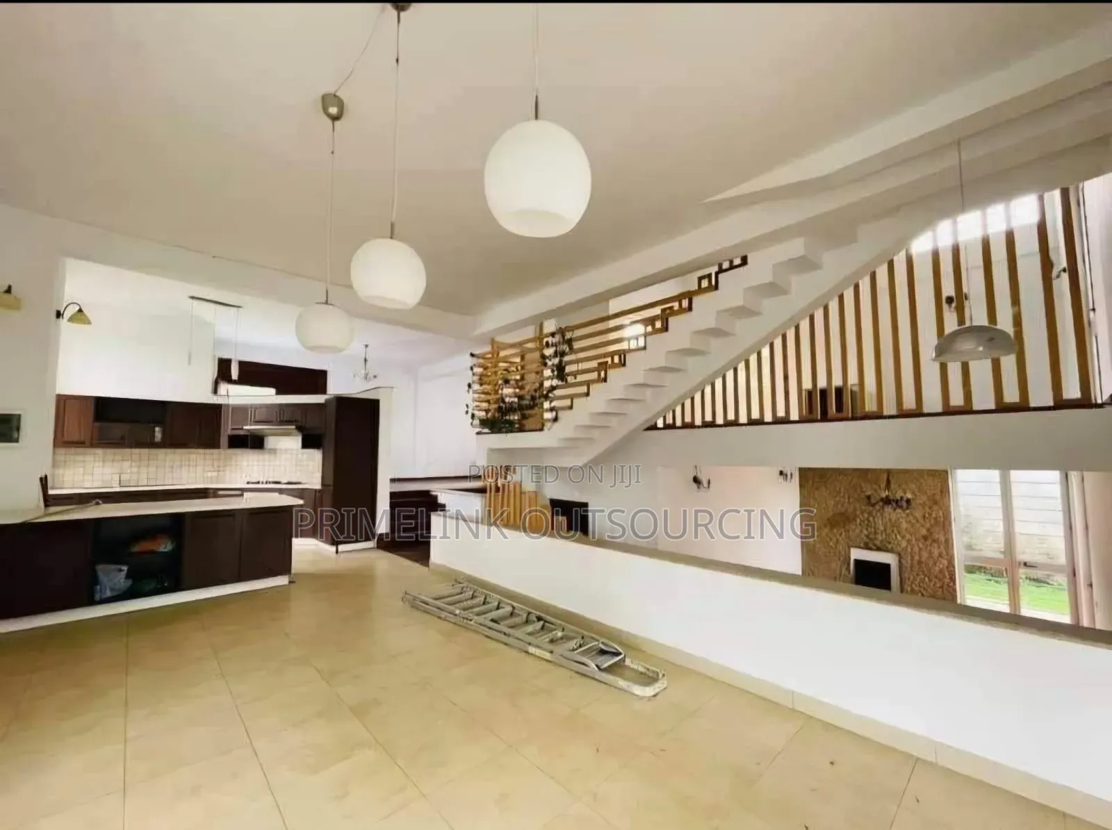 5bdrm Villa in Own, Yeka for rent