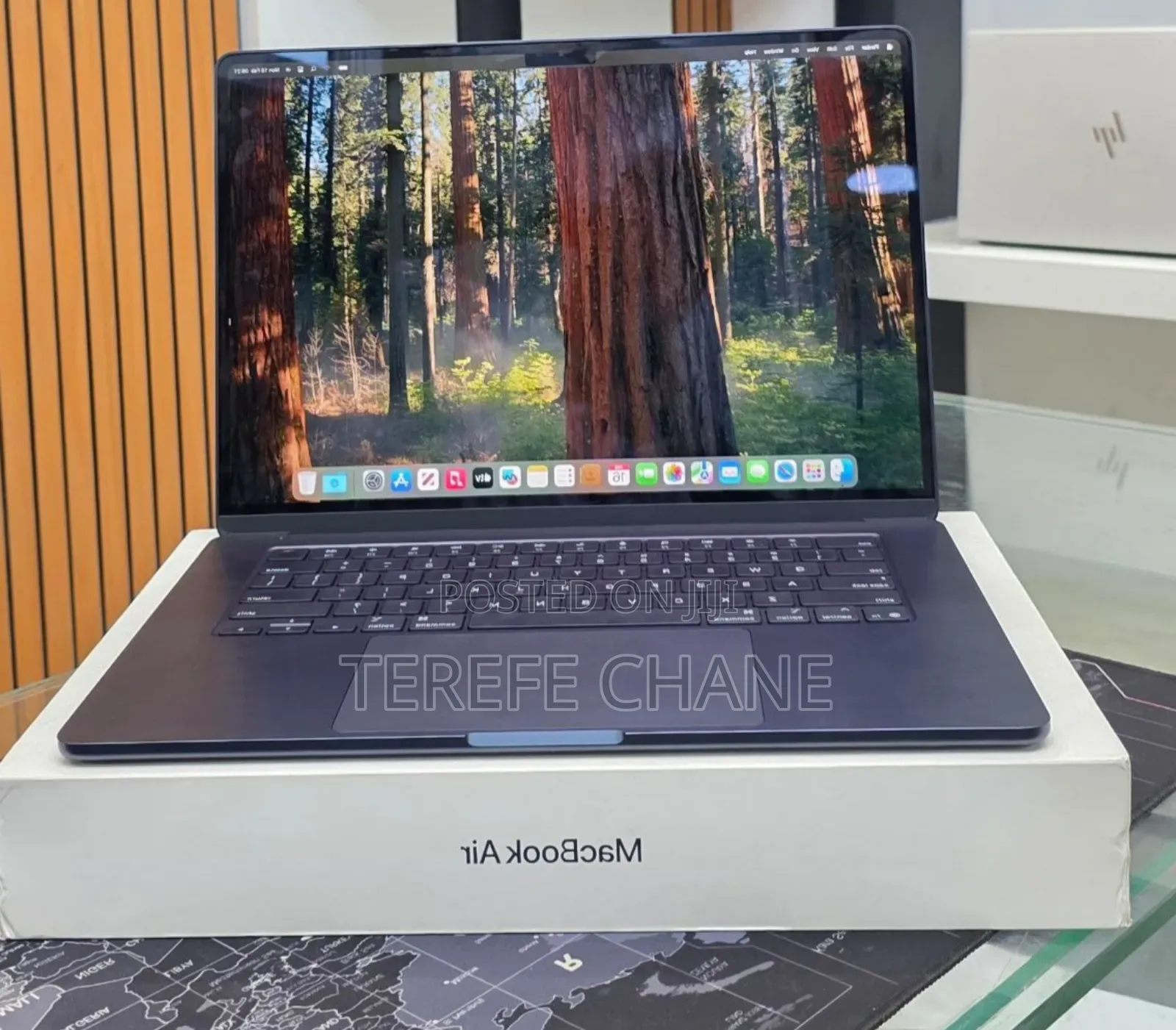 New Laptop Apple MacBook Air 2025 M4 15-inch 16GB Apple M4 SSD 256GB