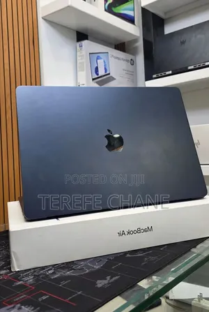 New Laptop Apple MacBook Air 2025 M4 15-inch 16GB Apple M4 SSD 256GB