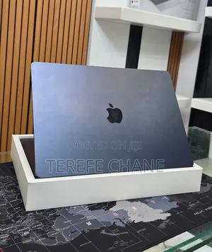 New Laptop Apple MacBook Air 2025 M4 15-inch 16GB Apple M4 SSD 256GB