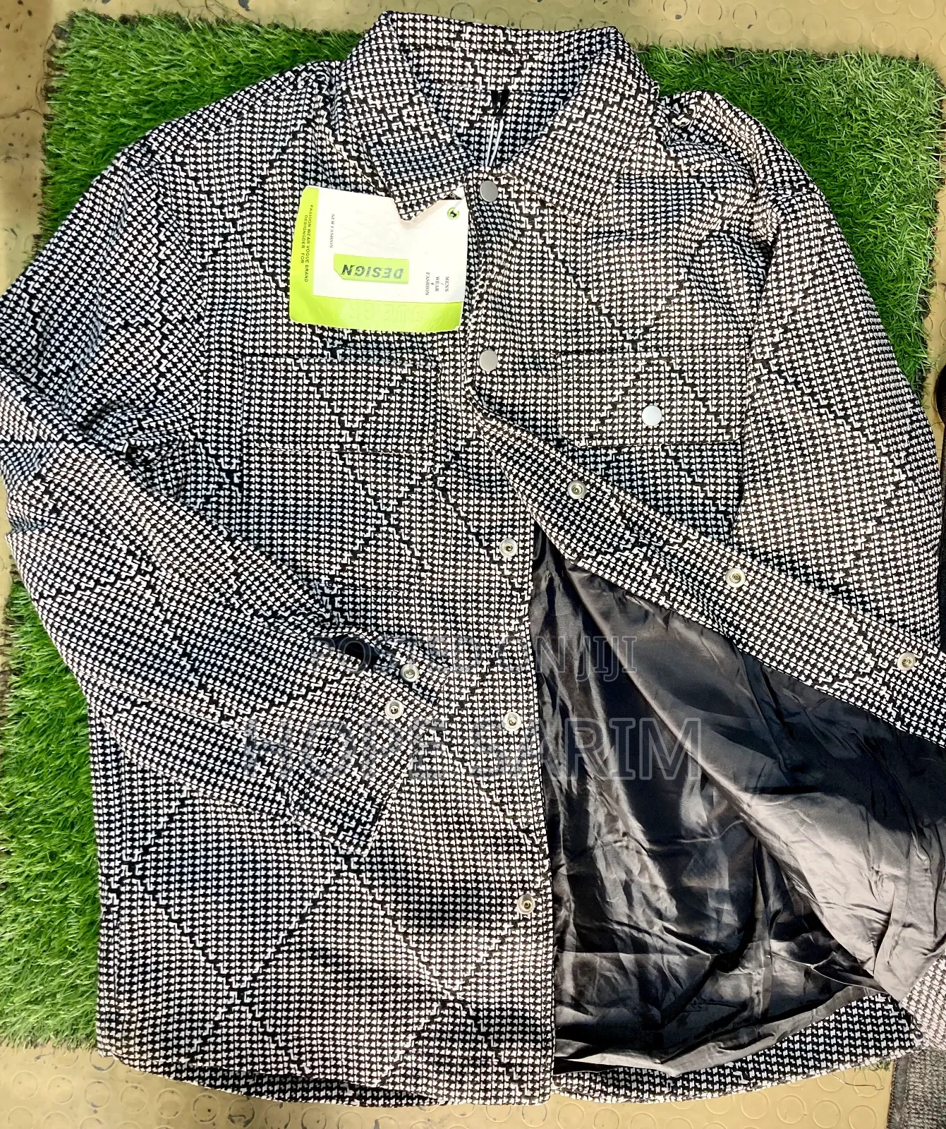 ጥራት ያለው ሸሚዝ Jacket