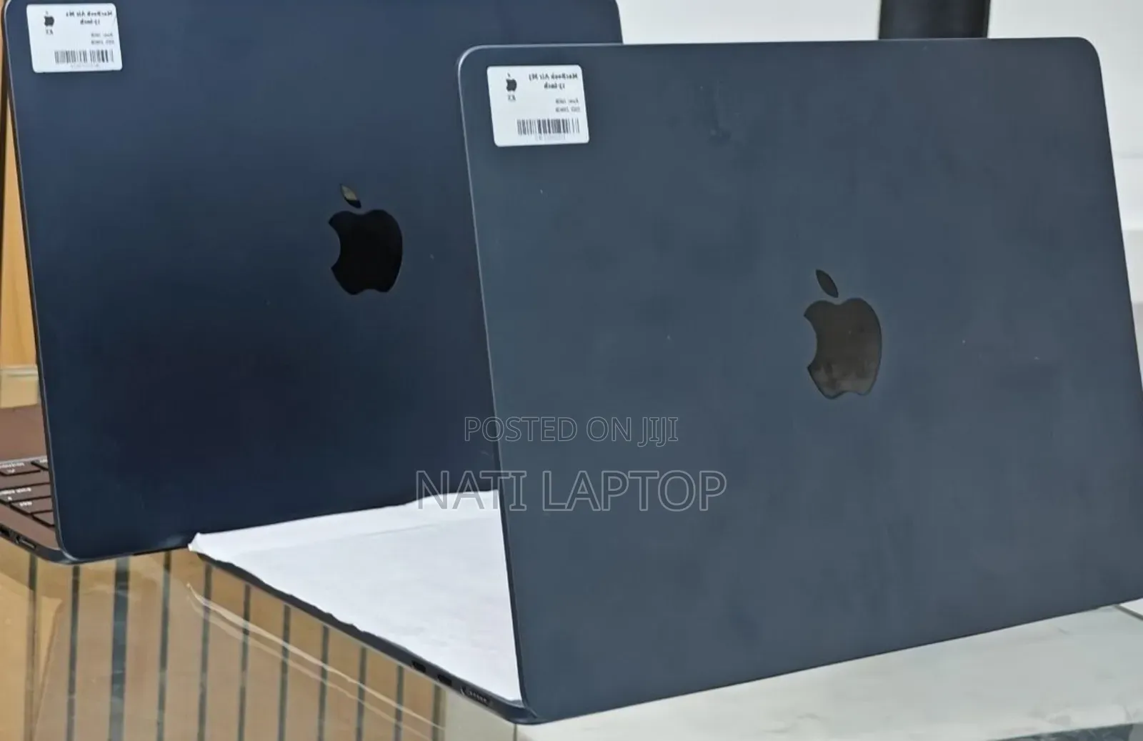 New Laptop Apple MacBook Air 2025 M4 13-inch 16GB Apple M4 SSD 256GB
