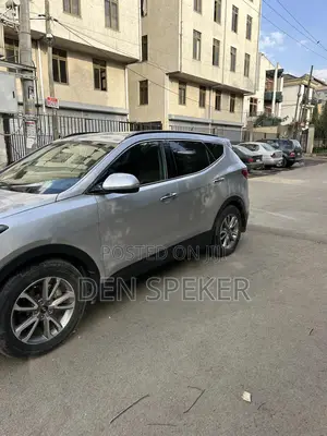 Hyundai Santa Fe 2014 Silver