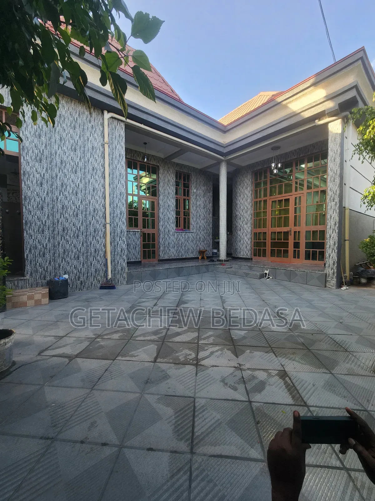 Furnished 5bdrm House in Oromia-Finfinne for sale
