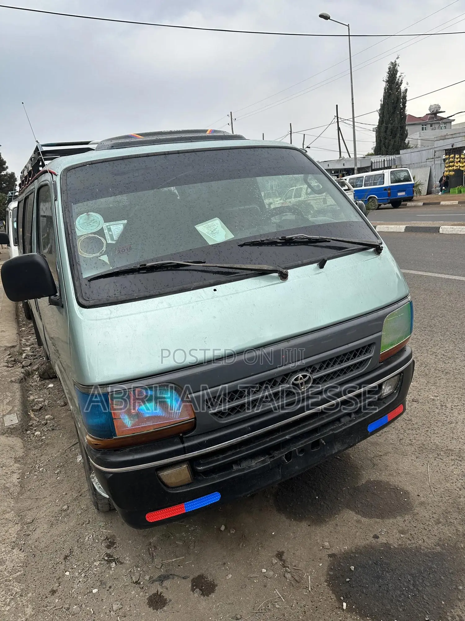 Toyota HiAce 2004 Blue