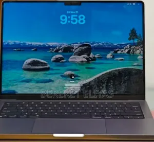 New Laptop Apple MacBook Pro M1 32GB Apple M1 Pro SSD 512GB