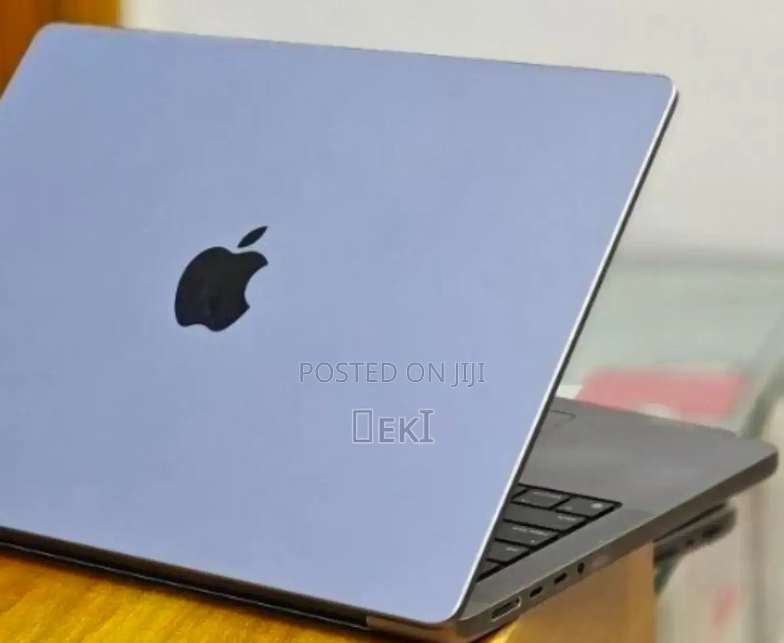 New Laptop Apple MacBook Pro M1 32GB Apple M1 Pro SSD 512GB