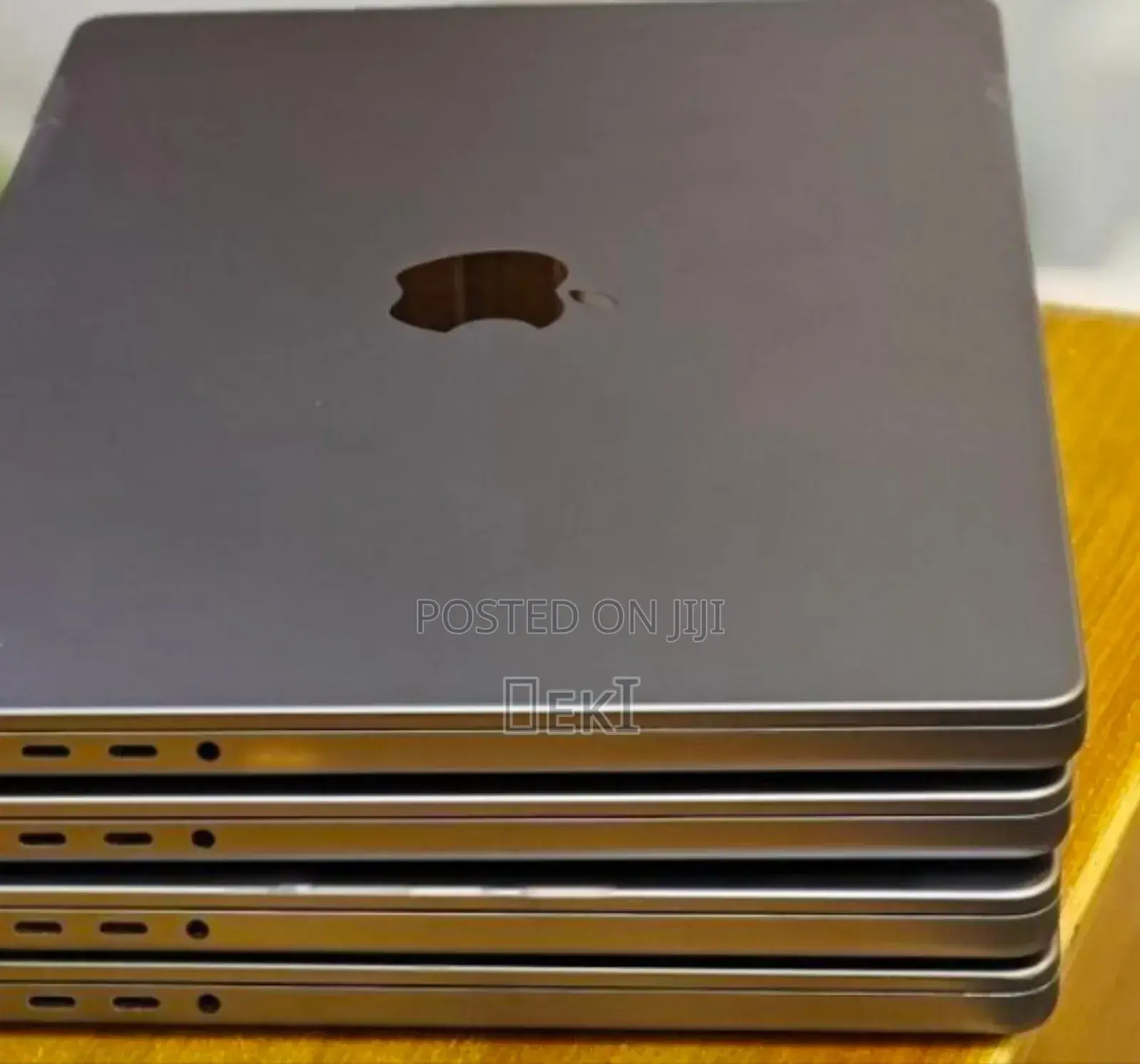 New Laptop Apple MacBook Pro M1 32GB Apple M1 Pro SSD 512GB