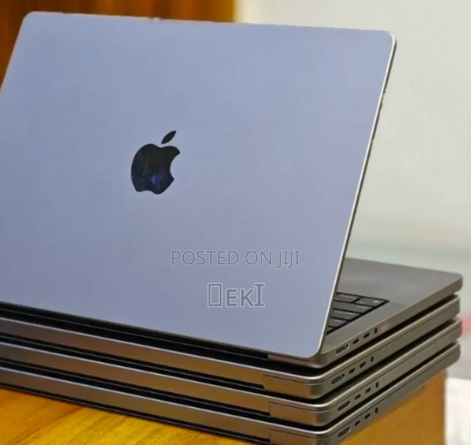 New Laptop Apple MacBook Pro M1 32GB Apple M1 Pro SSD 512GB