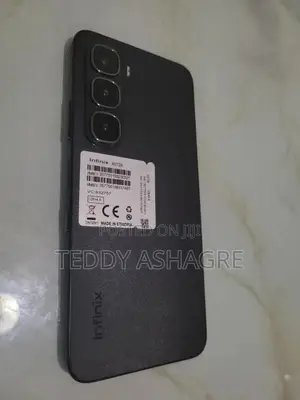New Infinix Hot 60i 128 GB Silver