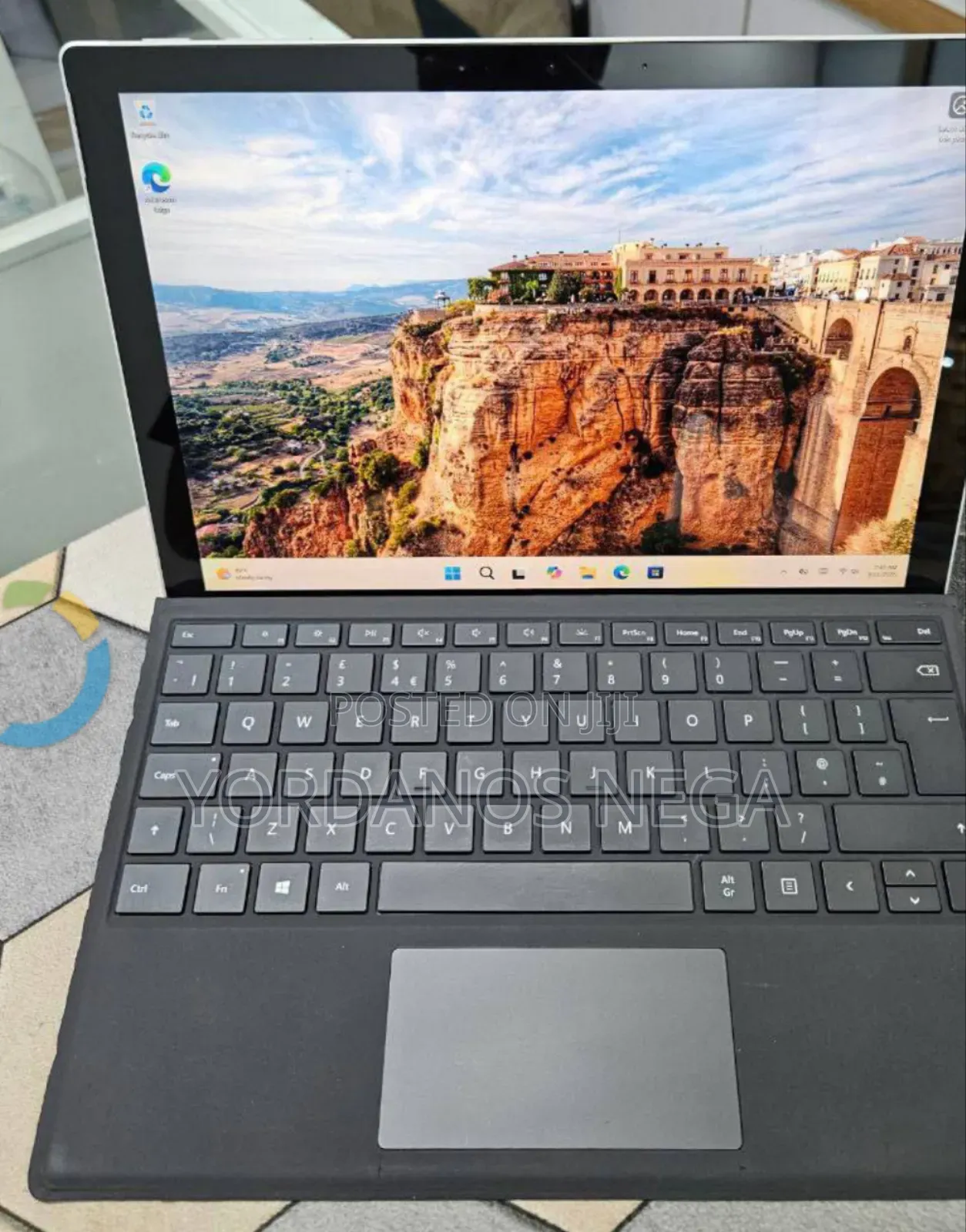 New Laptop Microsoft Surface Pro 7+ 16GB Intel Core i7 SSD 256GB