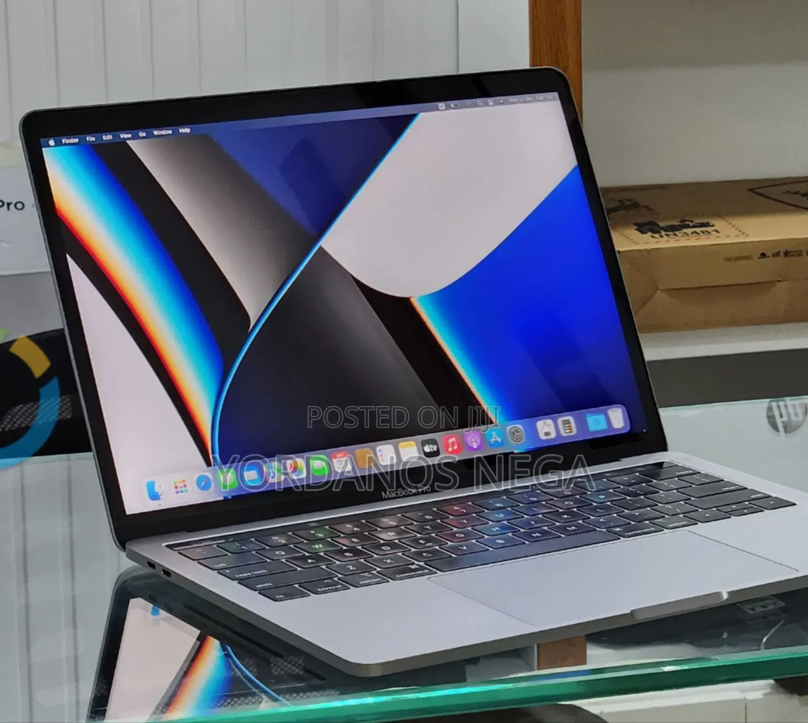 New Laptop Apple MacBook Pro M1 16GB Apple M1 SSD 256GB