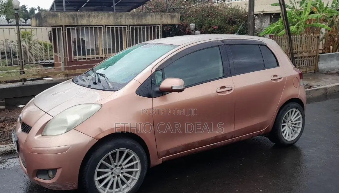 Toyota Yaris 2008 Orange