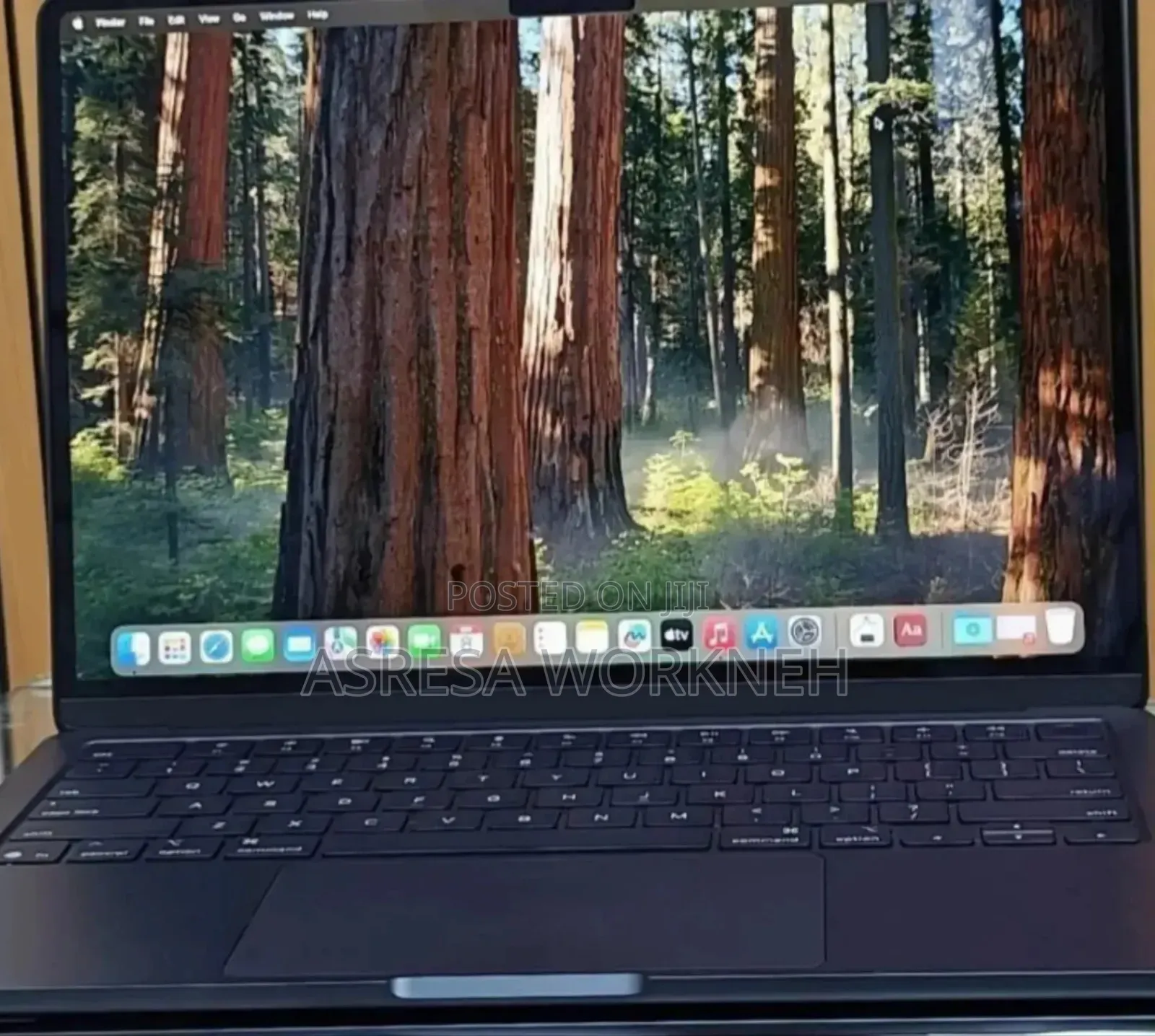 New Laptop Apple MacBook Air 2025 M4 13-inch 16GB SSD 256GB