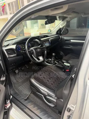 Toyota Hilux 2016
