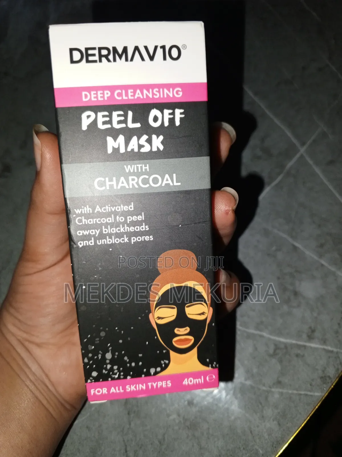 Derma V10 - Peel of Mask - With Charcoal