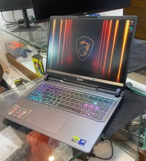 New Laptop MSI Vector 16 HX AI A2XWIG 16GB Intel Core Ultra 7 SSD 1T