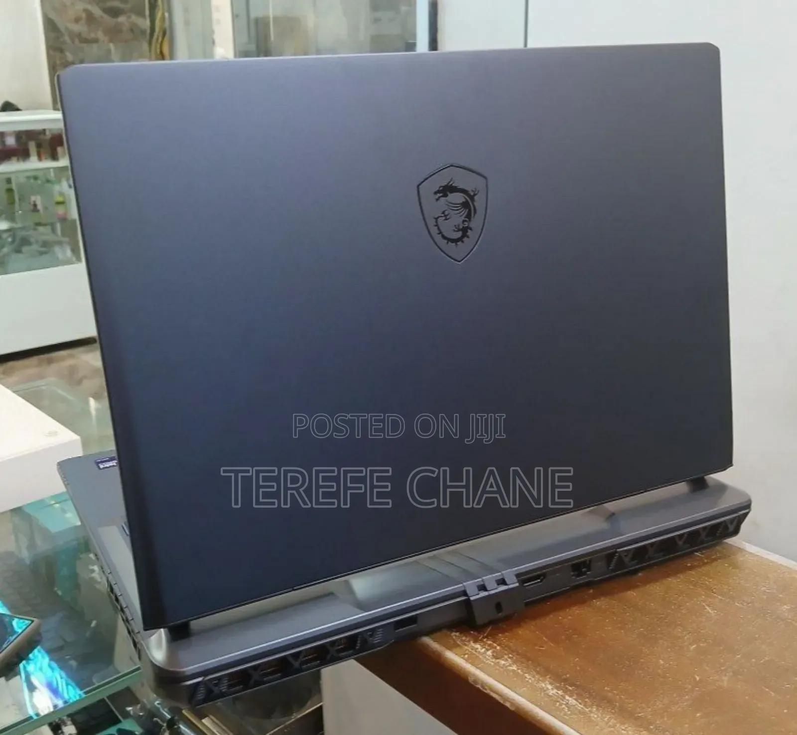 New Laptop MSI Vector 16 HX AI A2XWIG 16GB Intel Core Ultra 7 SSD 1T